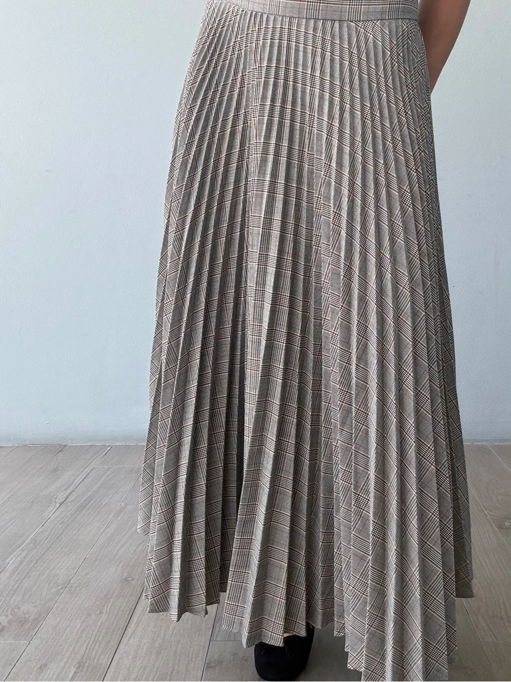 Pleated Glen Plaid Midi Skirt - Taupe Gray